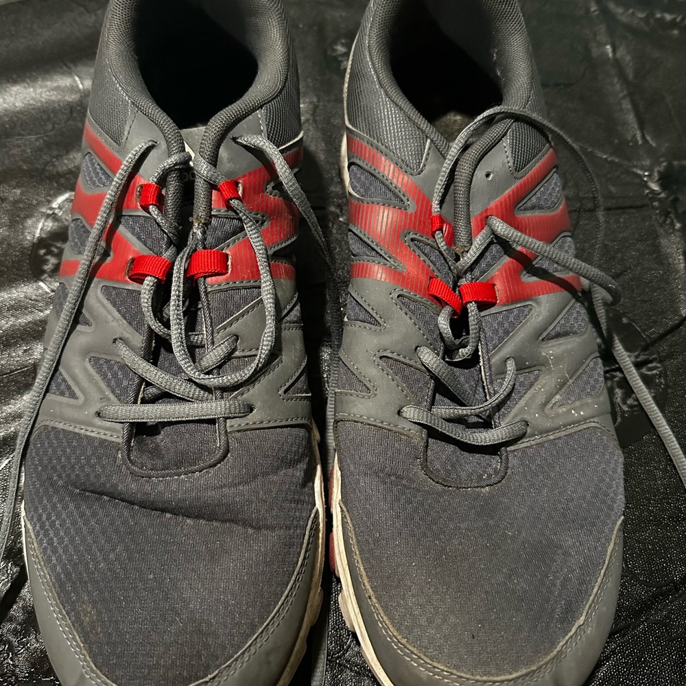 Reebok Men's Gray and Red Athletic Shoes